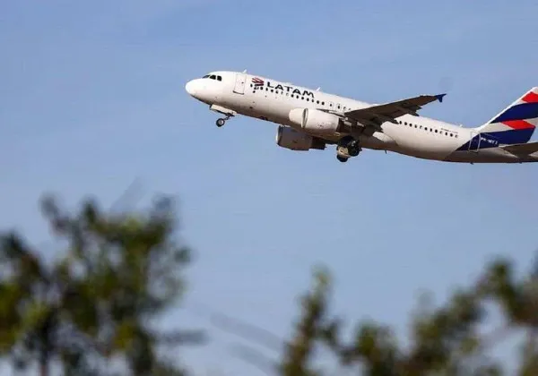 Venda de passagens aéreas a R$ 200 para aposentados começa nesta quarta (24)