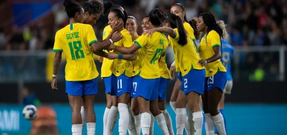 Brasileiras vencem a Nigéria na estreia do futebol feminino em Paris