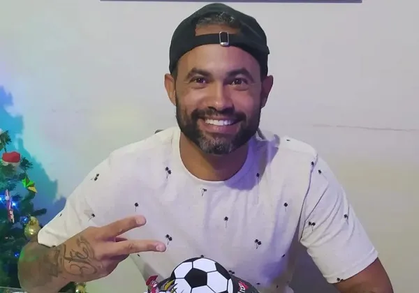 Ex-goleiro Bruno será indenizado por uso indevido de imagem em livro sobre crime