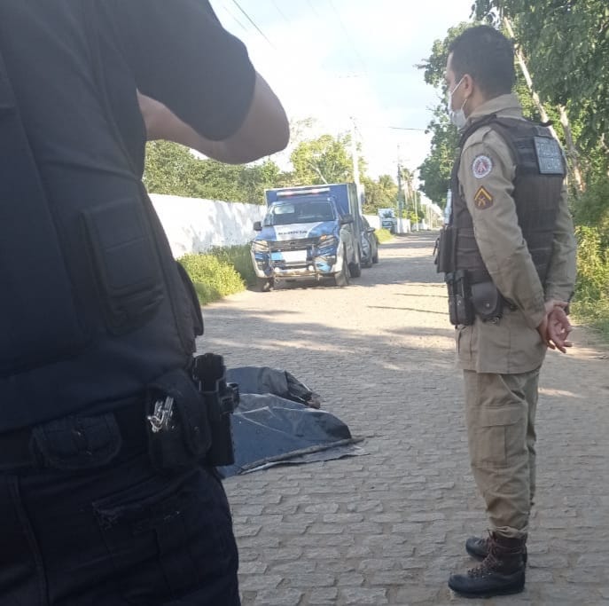 Polícia registra homicídio na Estrada do Besouro 