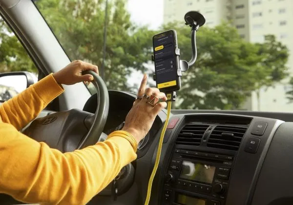 99 lança categoria de corridas exclusivas para carros elétricos 