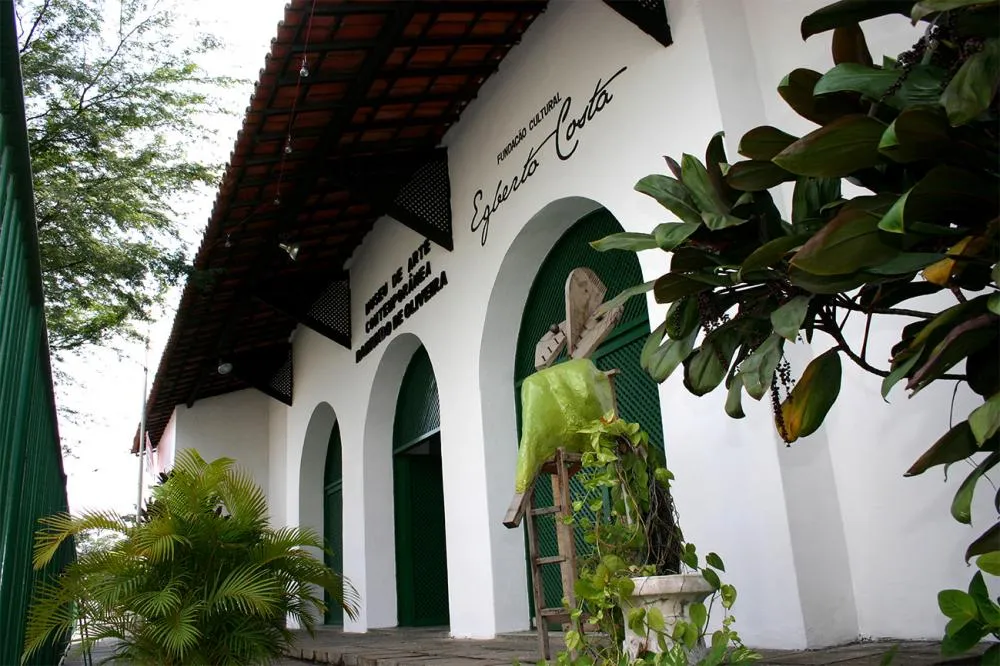 MAC recebe lançamento de livros de escritores feirenses nesta sexta-feira