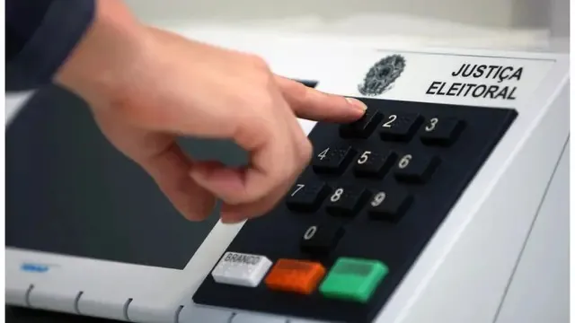 Candidatos a prefeituras gastaram mais de R$ 30 milhões com produção de programas de rádio, TV e vídeo, aponta TSE