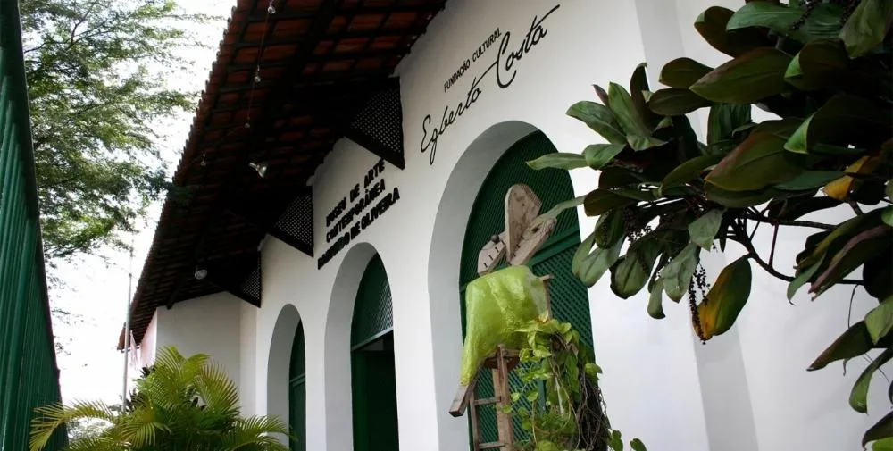 Exposição une arquitetura e laços familiares em Feira de Santana