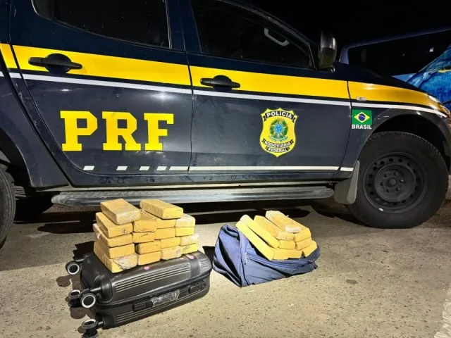 PRF apreende 12 quilos de maconha e eletrônicos sem nota em Feira de Santana