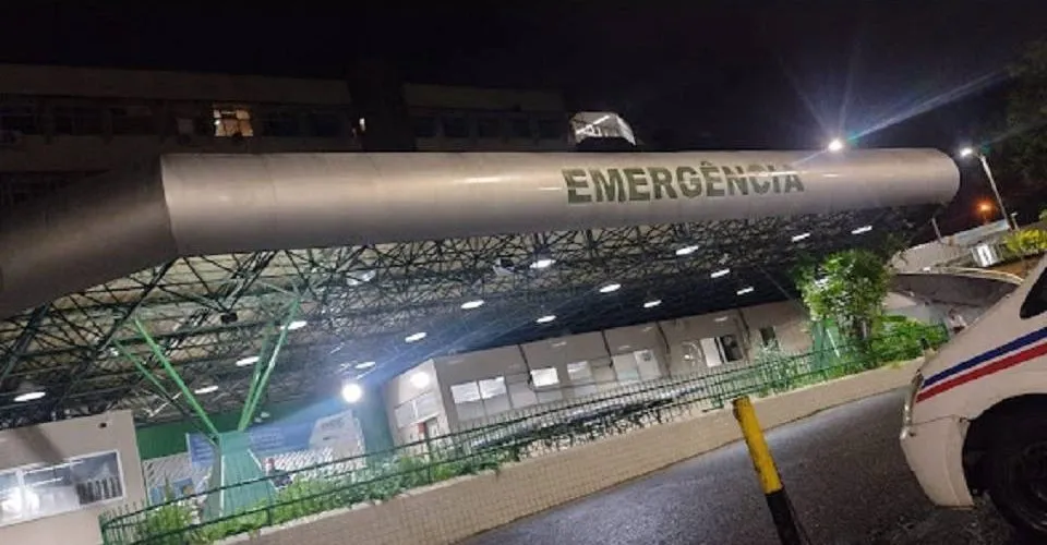 Homem esfaqueia filho após não aceitar término de relacionamento com companheira