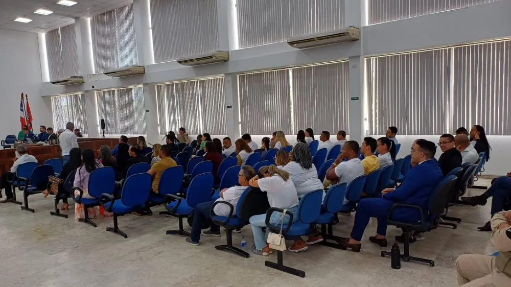 Familiares buscam justiça no júri de médico acusado de assassinato de colega