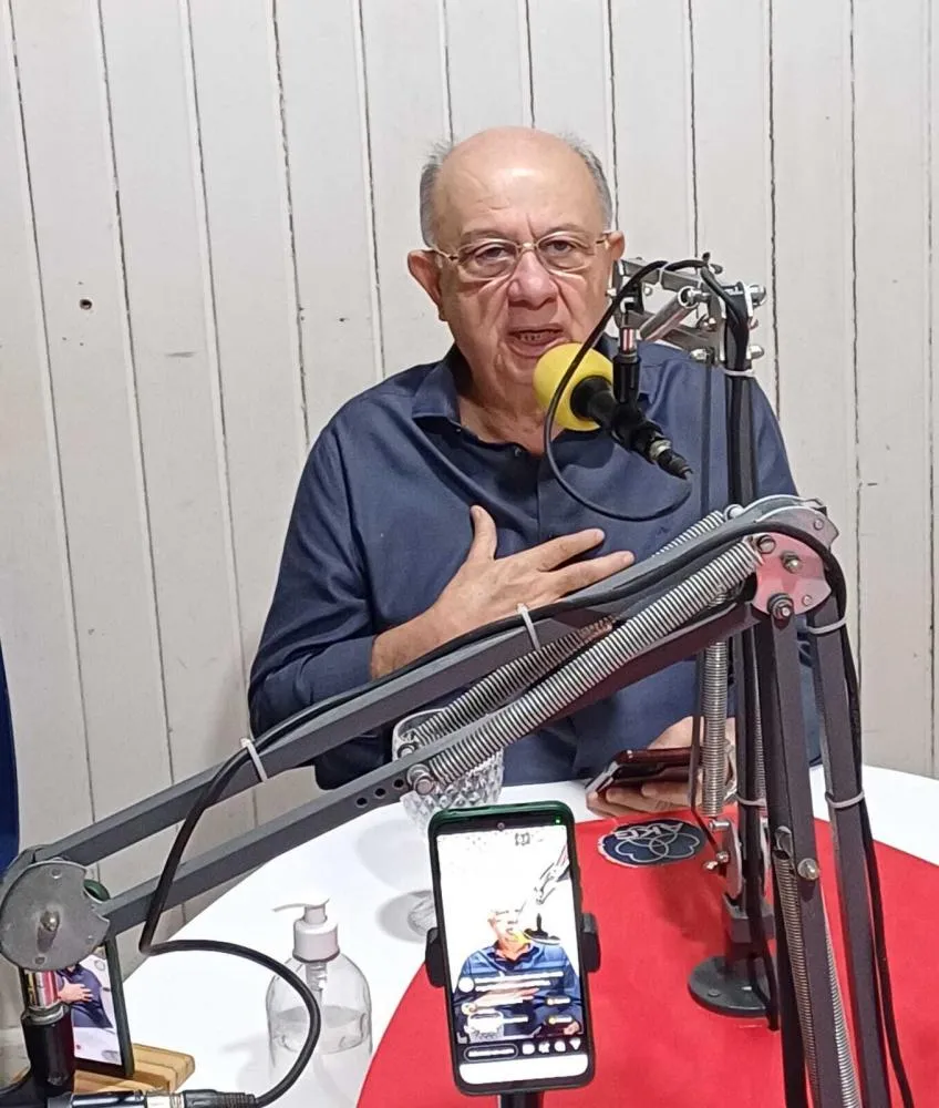 Justiça mantém propaganda que associa Zé Ronaldo a suposto desvio de R$ 200 milhões em Feira