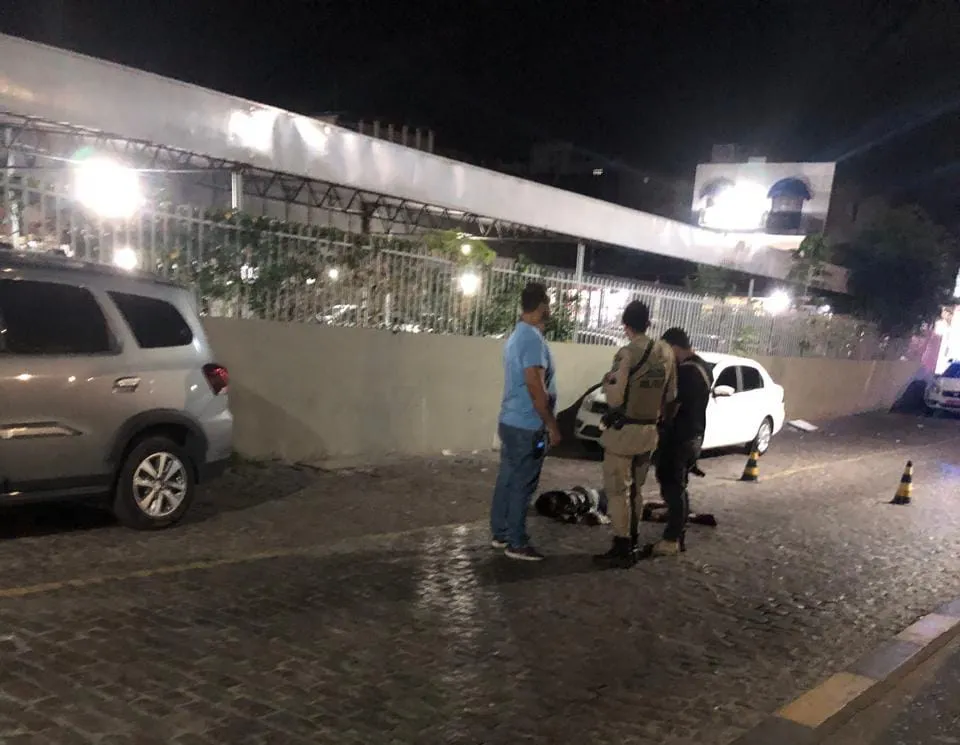 Homem é assassinado a tiros próximo ao terminal rodoviário de Feira de Santana