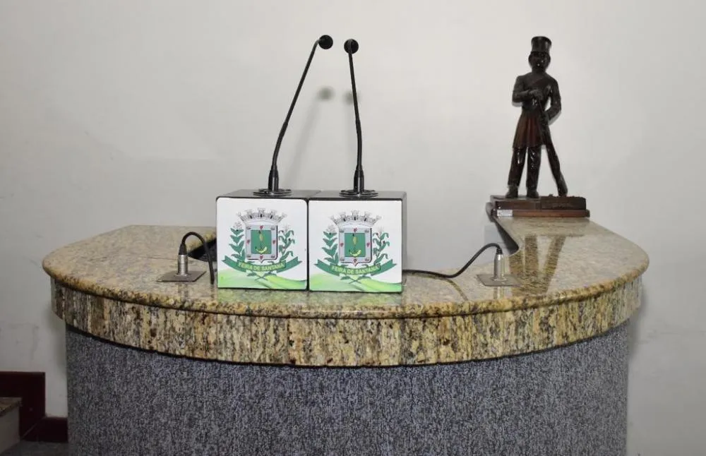 Confira os 21 vereadores eleitos de Feira de Santana