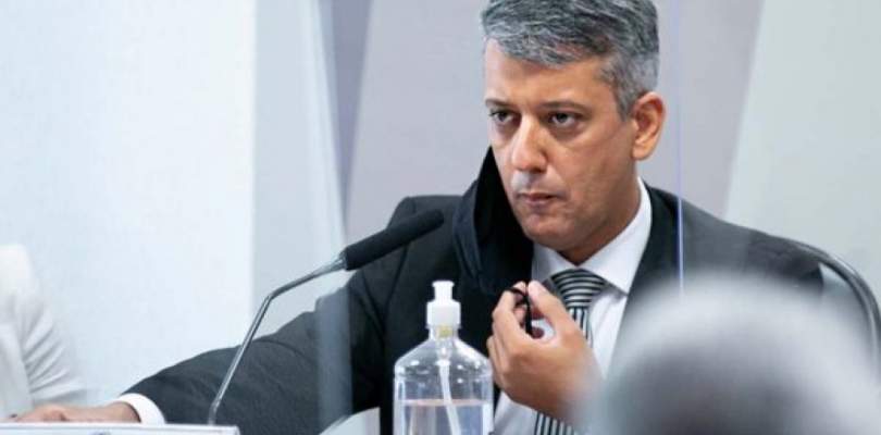 Ex-diretor da Saúde preso na CPI paga fiança de R$ 1.100 e deixa Polícia Legislativa após 5 horas