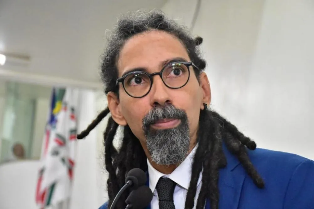 Vereador mais votado de Feira de Santana fica de fora da Câmara por causa do quociente eleitoral