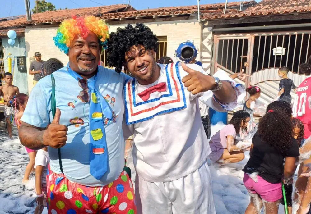 Projeto leva alegria para crianças no Tomba em Feira de Santana