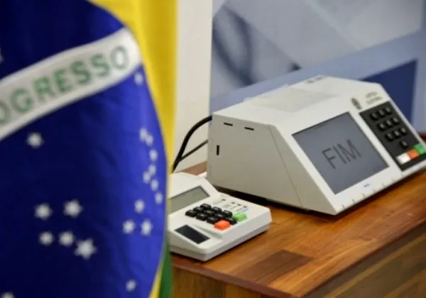 Possíveis candidatos ‘laranjas’ receberam R$ 55 mi do Fundão, cerca de R$ 1,7 mil por voto