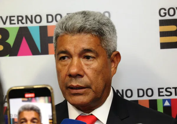 Jerônimo reenvia 12 projetos de lei retirados de tramitação para Alba