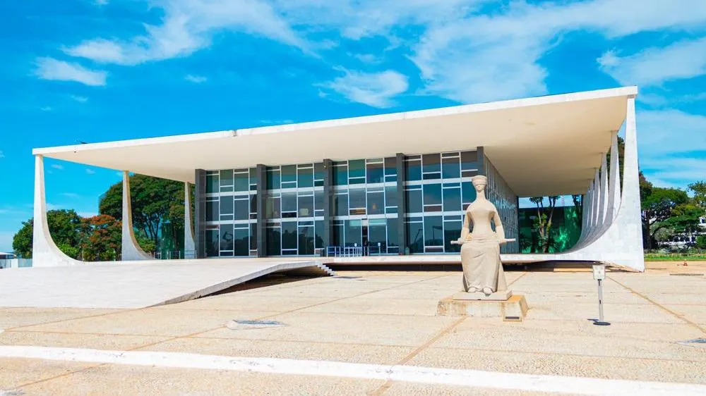 STF forma maioria para proibir revista íntima em presídios