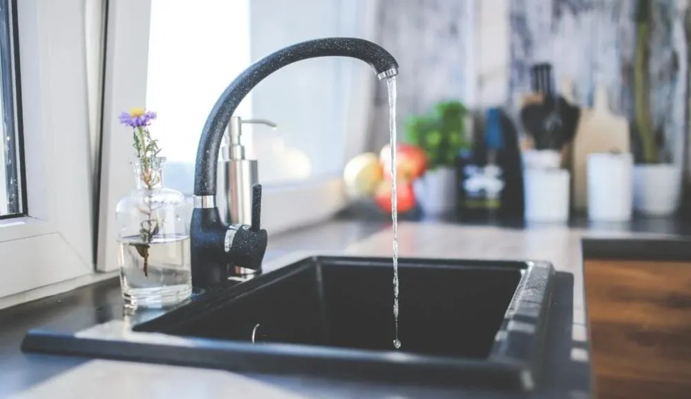 Embasa informa redução significativa no volume e na pressão da água fornecida à população