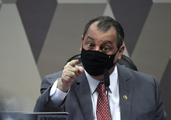 Presidente da CPI solicita perícia técnica em atestado médico de reverendo