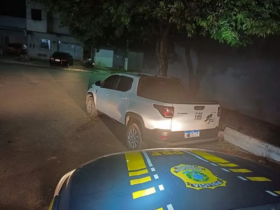 Homem é detido após comprar carro clonado por R$ 35 mil pela internet