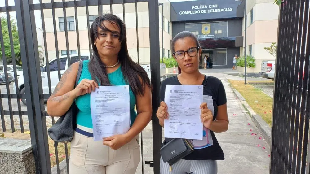 Alunas prestam queixa contra instituição de ensino técnico por irregularidades em curso. 