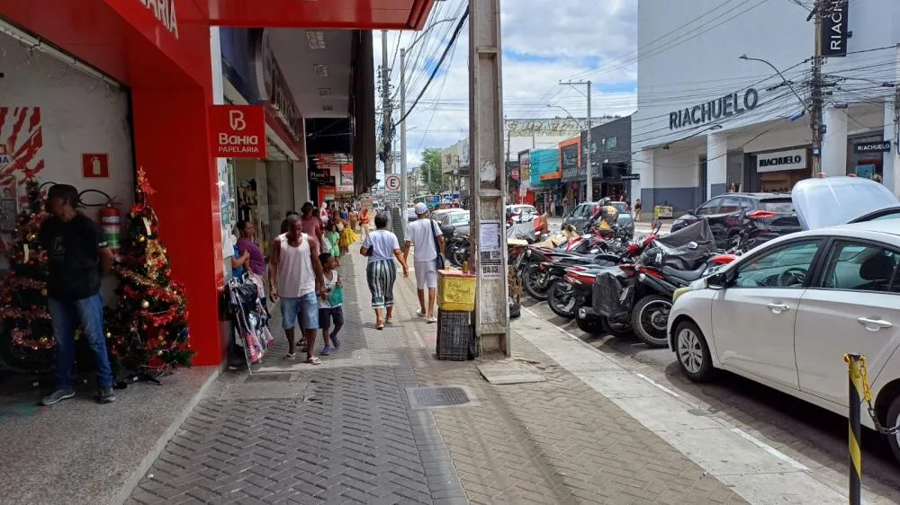 Procon fiscaliza preços da Black Friday em Feira de Santana 