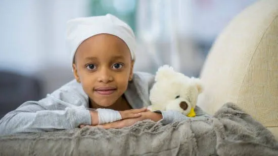 Hebiatra destaca a importância do Novembro Dourado na prevenção do câncer infantojuvenil