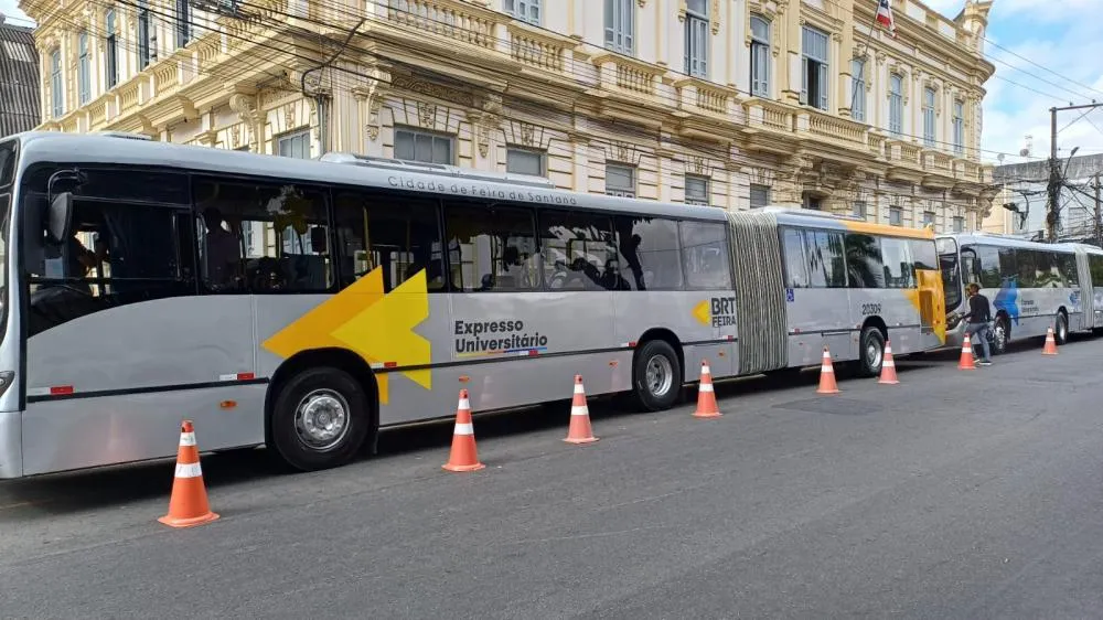 BRT de Feira de Santana ganha três novos ônibus com tecnologia avançada